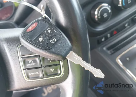 2014 Jeep Patriot Latitude z USA, uszkodzony, nr VIN 1C4NJRFB3ED816720